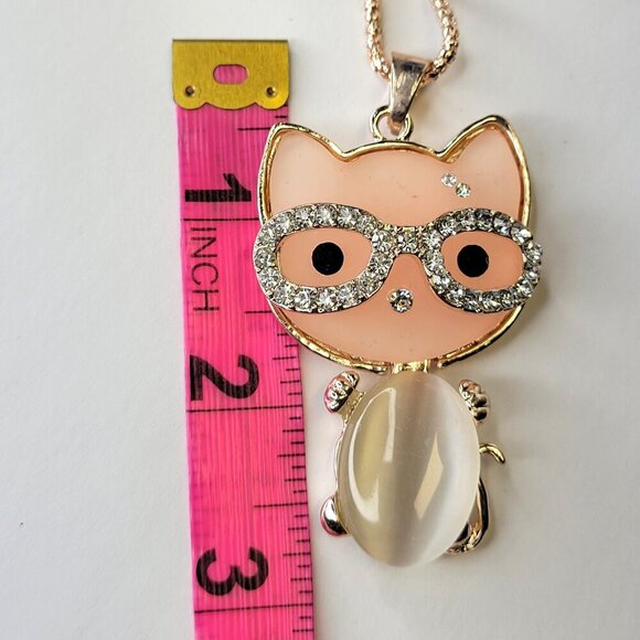 Rose Quartz Cat Pendant Necklace - Picture 3 of 9